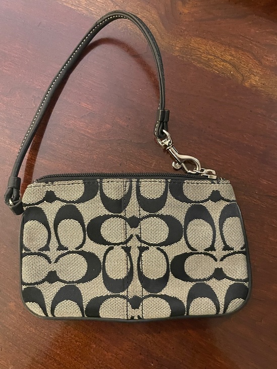 Coach Handbags - COACH Signature monogrammed Black/Tan Wristlet - Clutch